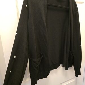 Cardigan pearl sleeves
